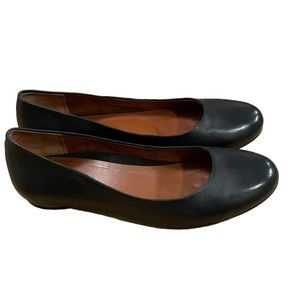 Vionic Black Leather Slip-On Ballet Flats